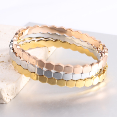 European and American new geometric simple personality hexagonal honeycomb bracelet diamond smooth buckle bracelet bracelet wholesale for women