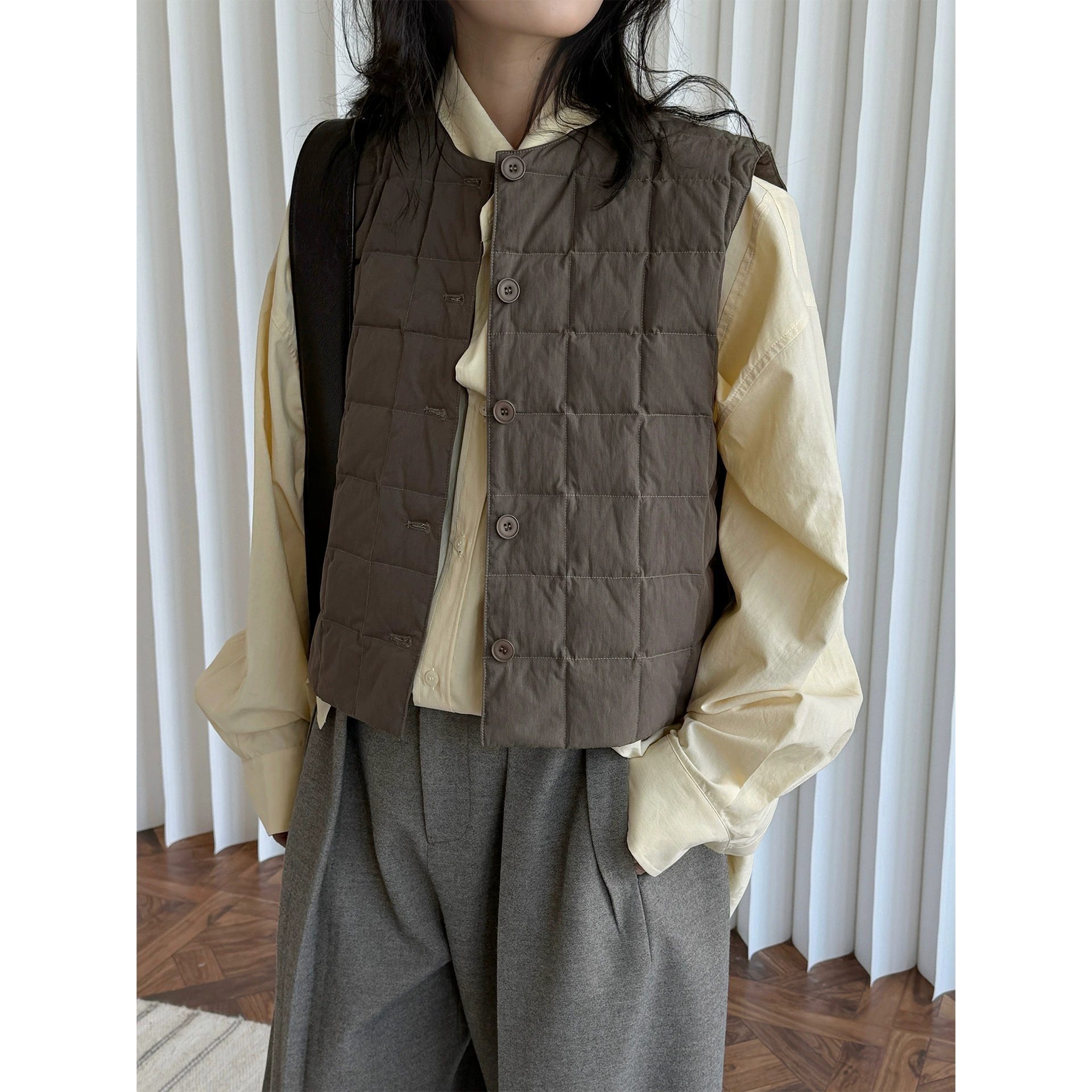 Весенний новый парижский литературный дизайнерский стиль Lem вафельный пуховый жилет повседневный короткий топ для женщин