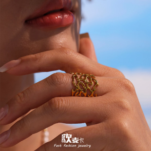 �W���� ɺ�������_�ڽ�ָС������ָ�h���P�18K���W�������Ʒ