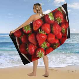 跨境新鲜的草莓印花成人沙滩巾柔软海边游泳浴巾健身运动毛巾批发