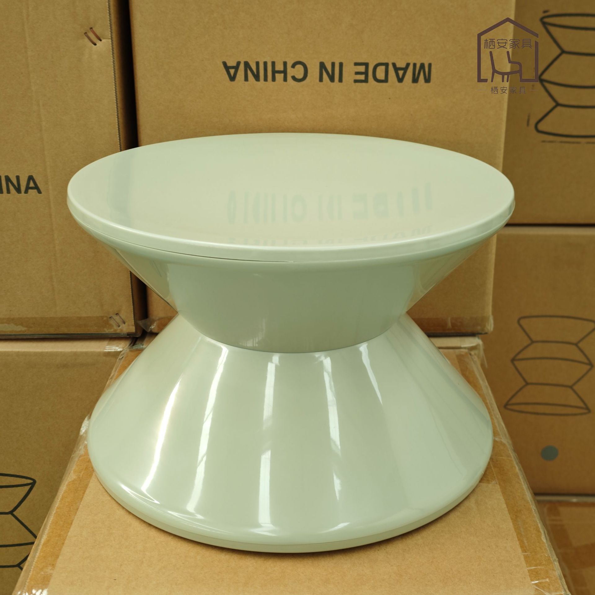 Ins sofá lado de varios pequeños taburetes rojos pequeños taburetes redondos creativos de cabecera de la mesa de té adornos de fábrica personalizados