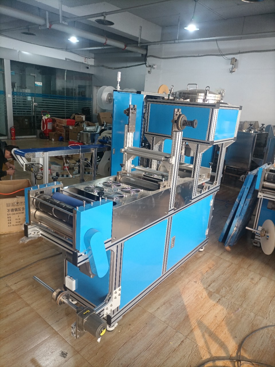 涂布机 膏药涂布机器 全自动膏药机