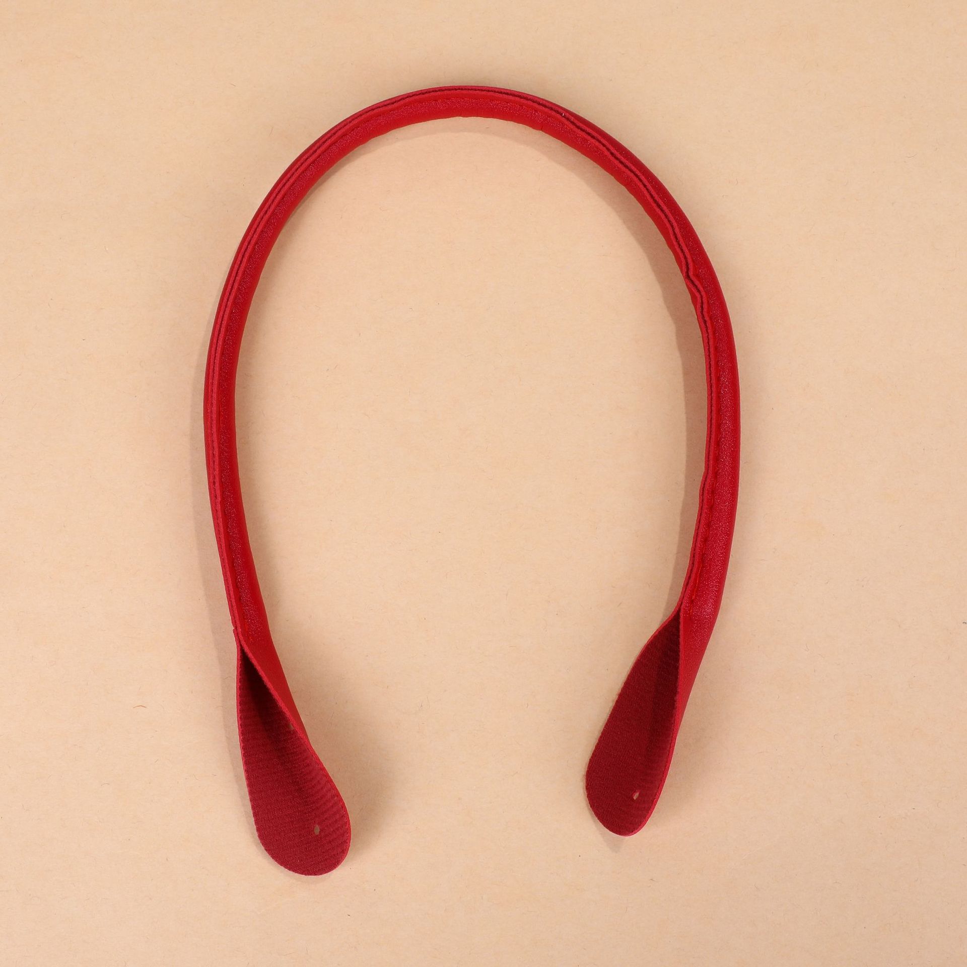 Red rounded nappa pattern