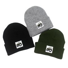 跨境新款拖拉机贴布儿童针织帽秋冬宝宝保暖护耳毛线帽百搭套头帽