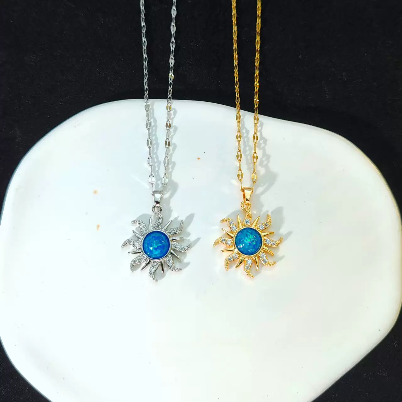 跨境亚马逊新款太阳图腾项链欧美复古风微镶人鱼姬烈日吊坠锁骨链