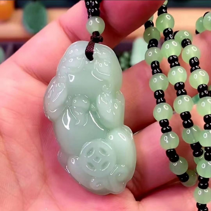 라이트 그린 볼 목걸이 + 롱 싱글 픽시우