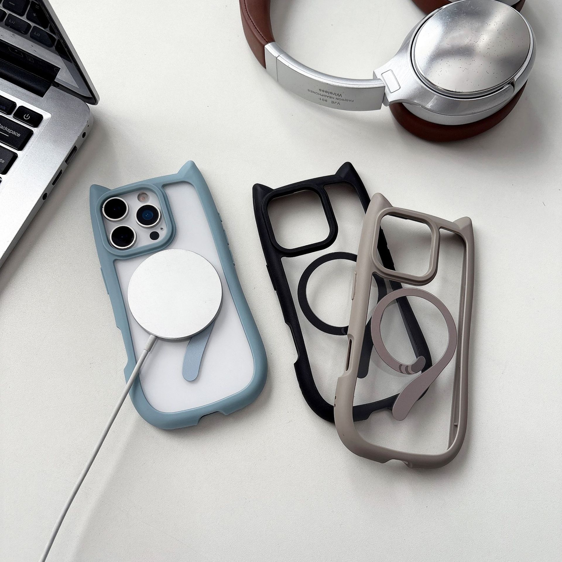 Magnetic Phone Case With Cat Ears And Tail For Phone 17 Pro Max_voghion.com