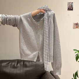 灰色温柔风圆领针织开衫女2025秋冬洋气减龄双拉链外穿打底衫毛衣