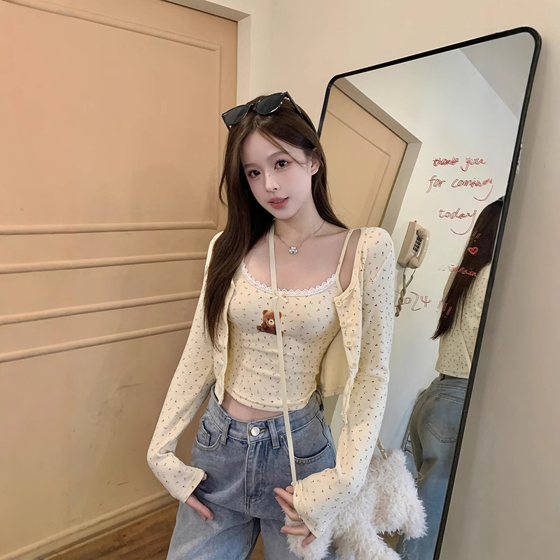 Suit for Petite Women, Floral Cardigan Short Jacket, Bear Print Camisole Two-Piece Set, Fresh College Style