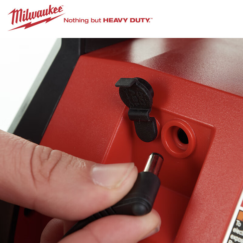 Ventilador recargable M18 AF - 0 (sin cargador de batería)