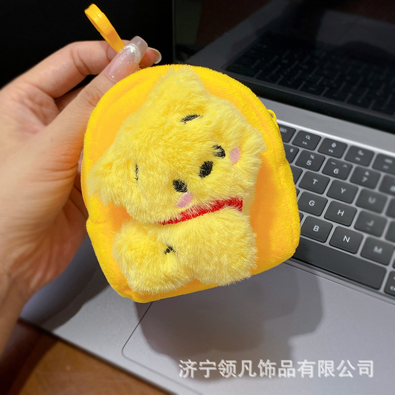 Libro rojo pequeño chatter ins muñeca de peluche bolsas de auriculares bolsas de cambio lindas bolsas de tarjetas colgantes lindos regalos