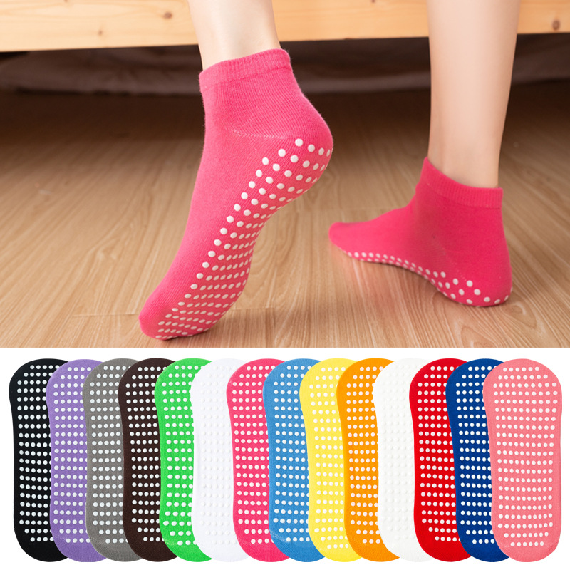 Calcetines antideslizantes calcetines trampolín de fábrica al por mayor Four Seasons adultos dispensando calcetines de yoga niños educación temprana padres e hijos calcetines de piso