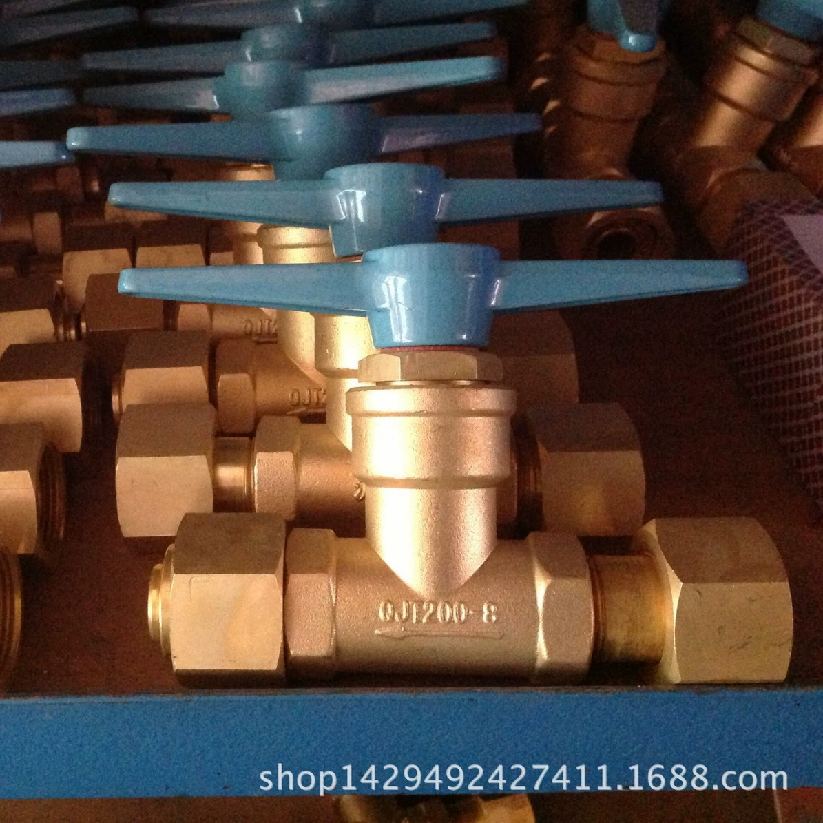 Поставка QJT200-10, QJT200-15, QJT30-12, 30-18 латунный цилиндрический клапан национального стандарта