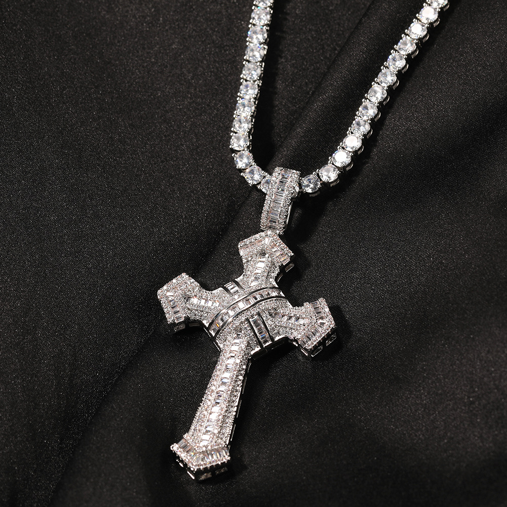Collier tendance pour homme avec pendentif en croix en cuivre incrusté de zircons, bijou simple et personnalisé_voghion.com