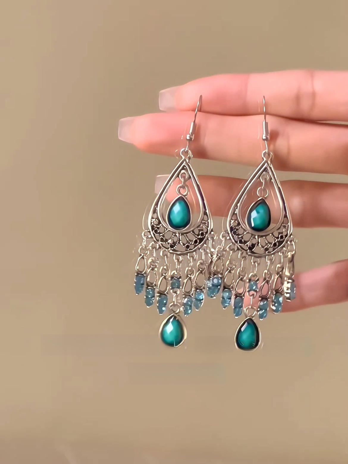 Pendientes de flores de color dopamina Pendientes dulces y frescos de primavera y verano Pendientes pequeños y elegantes de alta gama para mujer