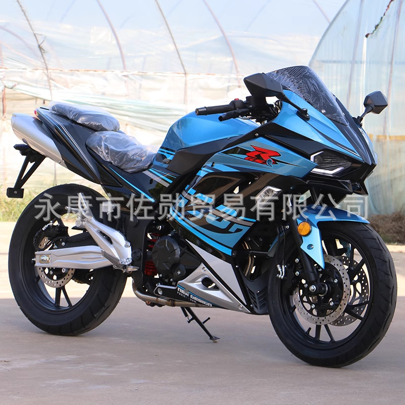 H2 real fuel-powered motorcycle, heavy-duty motorbike, exhaust pipe under the seat, large 200cc displacement