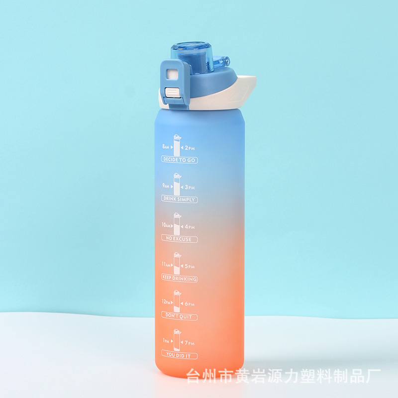 Nueva moda de gran capacidad al aire libre esmerilado taza de plástico gradiente deportes botella de agua portátil colorido espacio taza de beber directa