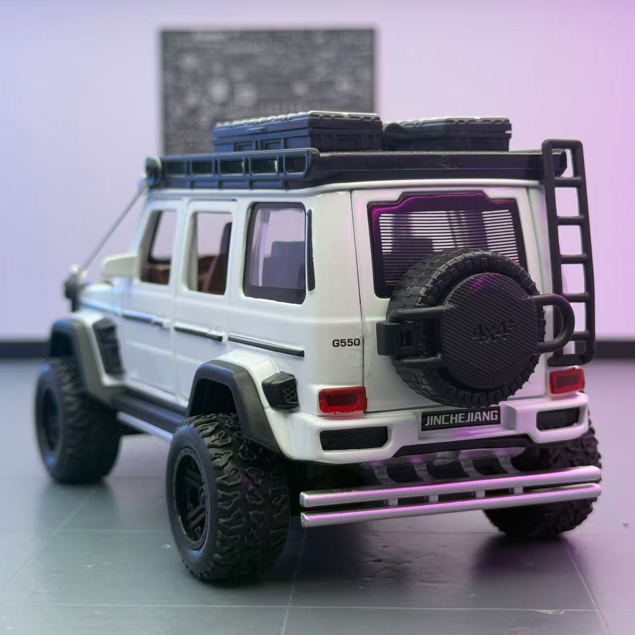 Modelo de coche de aleación Lijiaxin 1:32 Daben G550 versión modificada del vehículo todoterreno modelo de efecto de sonido de coche de juguete de retorno