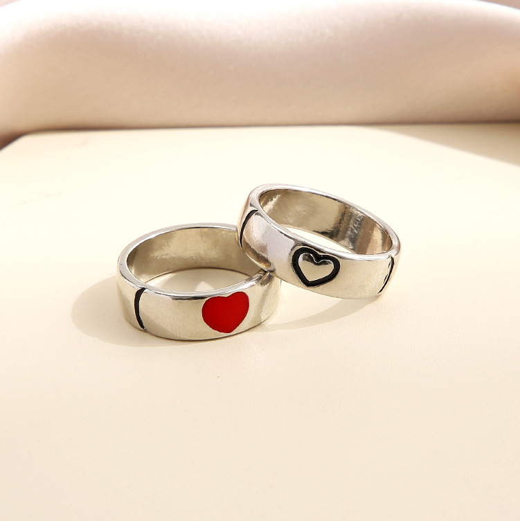 Fashion Solid Color Carved Butterfly Heart-shaped Couple Ring Two-piece Set display picture 7