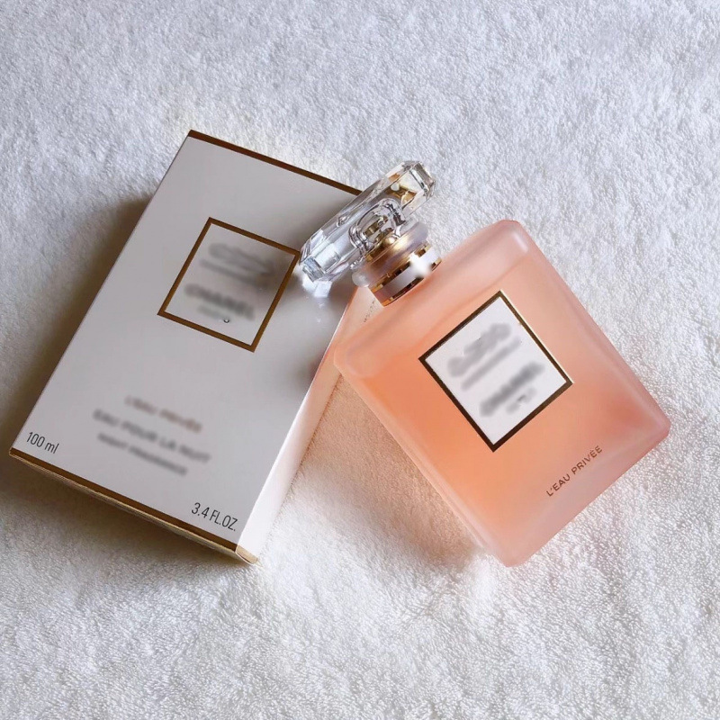 Polvo de perfume formal transfronterizo, polvo de perfume azul, tierra salvaje, dulce, laboratorio cálido, chimenea, té Darjeeling