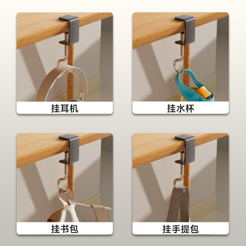 学生のカバンをフックしてラックを掛けます。移動はフックを取り外します。|undefined