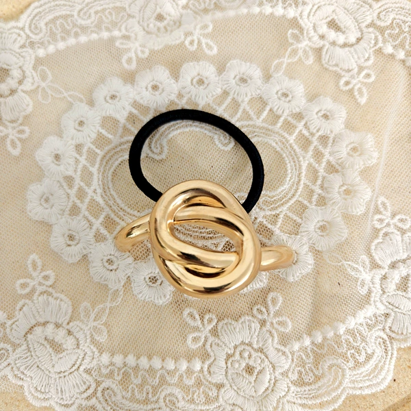 Golden knot