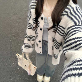 慵懒风高级感条纹毛衣外套女冬2025新款秋装韩系穿搭针织开衫上衣