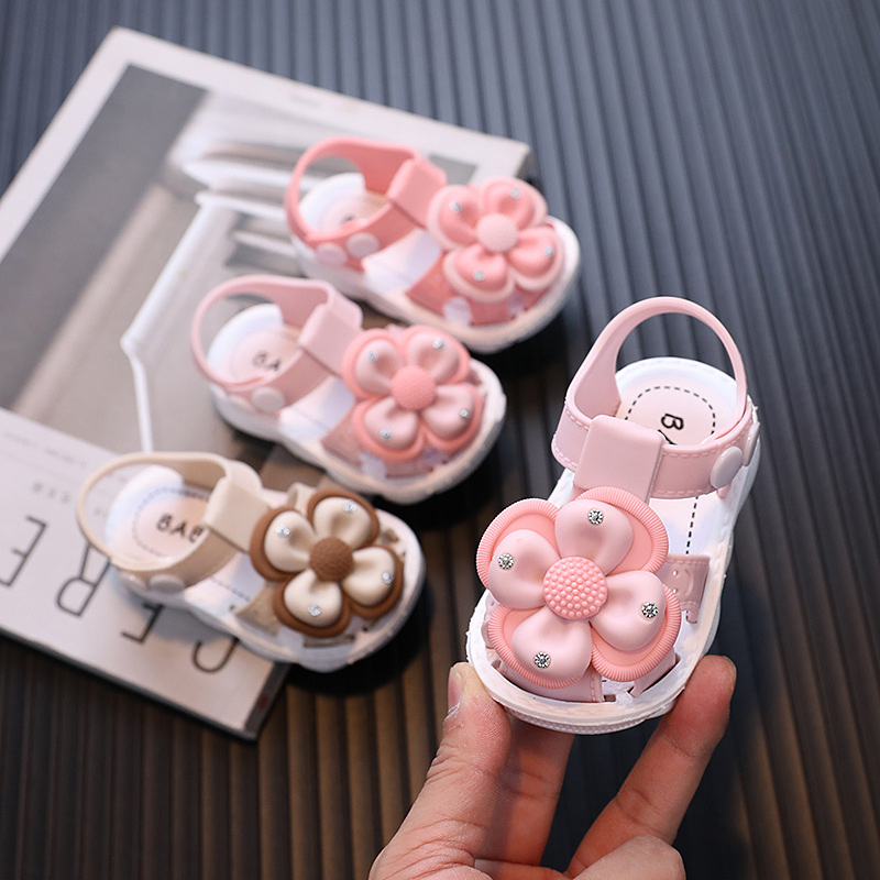 2024 New Summer Baby Girl Sandals 0-1-3 Years Old Toddler Shoes Flower Girls Sandals Baotou Baby Sandals