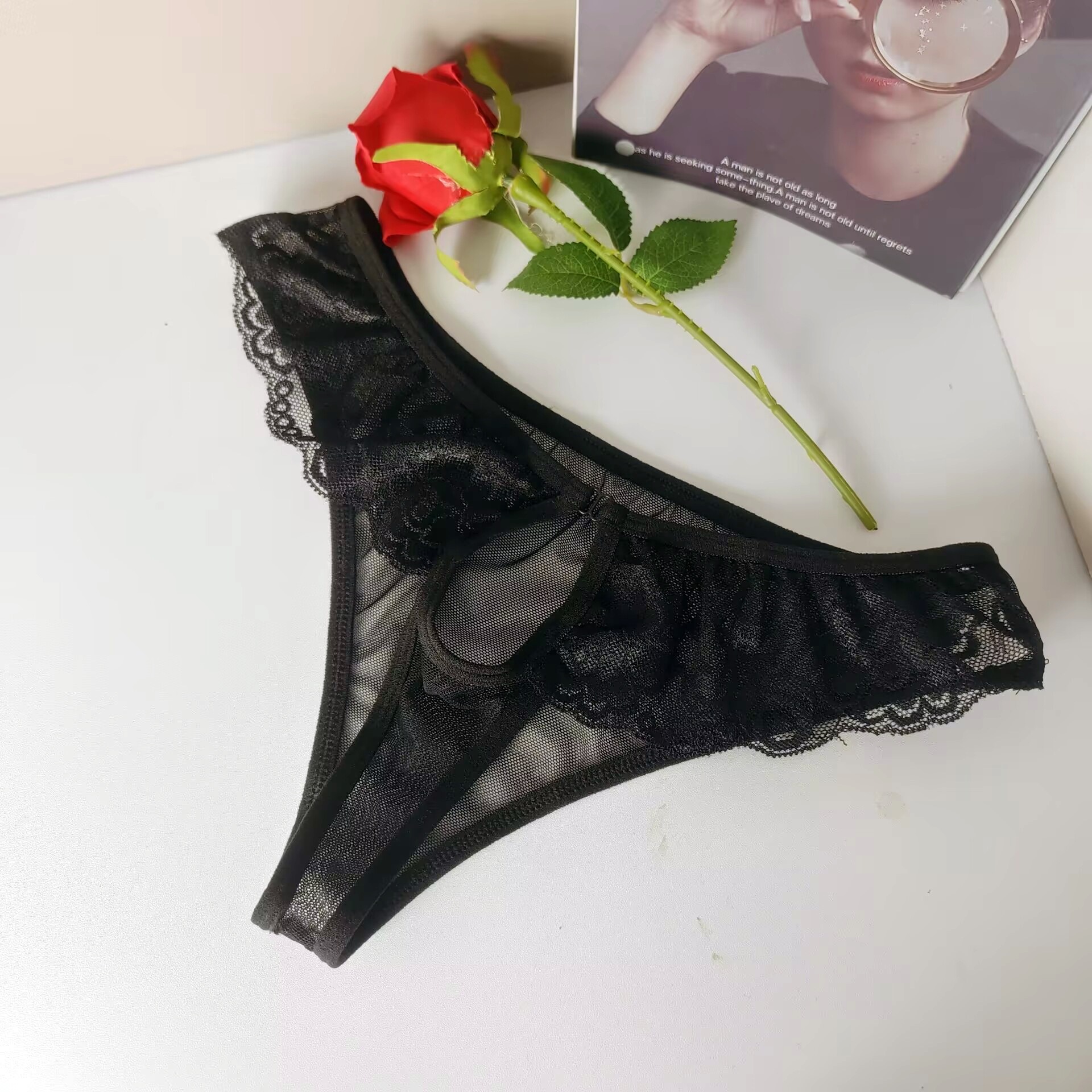 Sous-vêtements sexy en dentelle transparente, string pour couple, entrejambe ouverte, pas besoin de l'enlever, insertion directe, tentation dévoilée, JJ_voghion.com