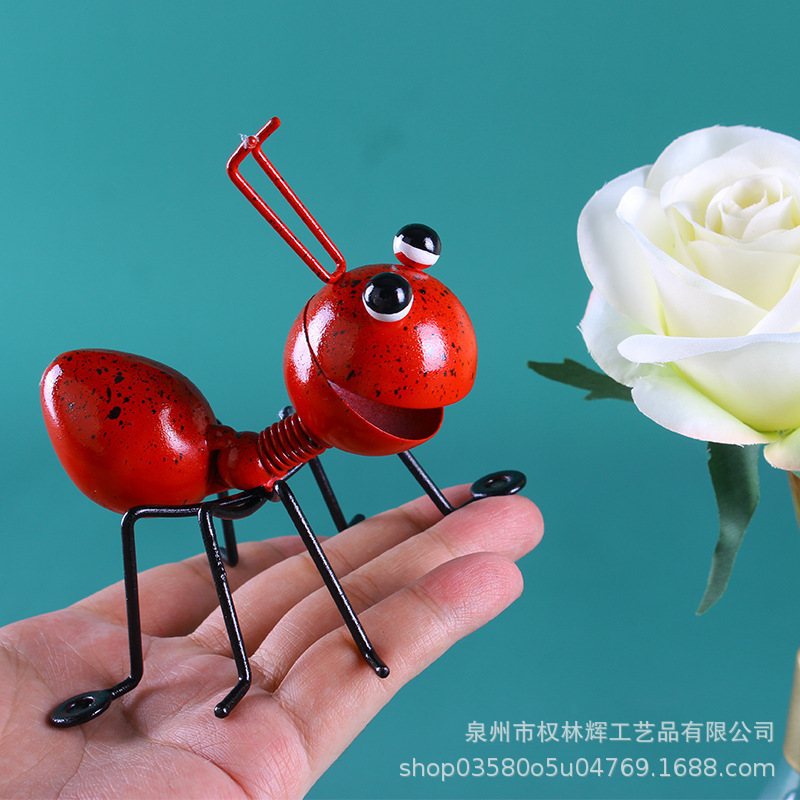 Wrought Iron Ant Wall Decoration Creative Simulation Insect Ornaments Bar Restaurant Retro Wall Decoration suit