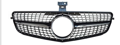 The Center Grille Is Suitable for Mercedes-Benz 07-14 C-Class W204 Gypsophila Gtamg Front Grille Vertical Bar C63 Chrome Plated (Zhongwang) - 07-14-gypsophila-black