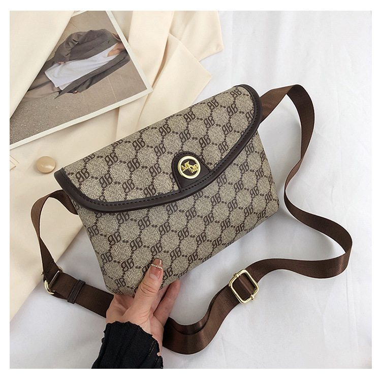 Small bags for women 2023 new trendy fashion retro printed crossbody bag chest bag versatile temperament single shoulder small square bag_voghion.com