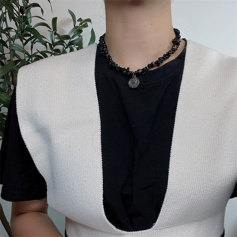 Fashion Portrait Copper Beaded Pendant Necklace 1 Piece