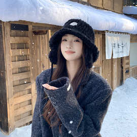 羊羔毛渔夫帽子女款2025新款冬季加厚护耳显脸小保暖防寒雷锋帽子