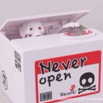 Los espíritus malvados BANCO fantasma llamado cráneo fantasma alcancía BANCO dinero robando dinero del gato fantasma de robo de dinero de ahorro de olla