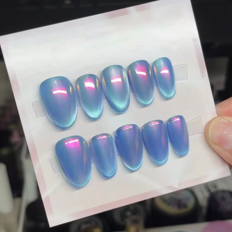 30 Pieces of Semi-Handmade Pink Chrome-Plated Blue Cat-Eye Short Almond Wearable Manicure Nails, Fashionable Cross-Border Style