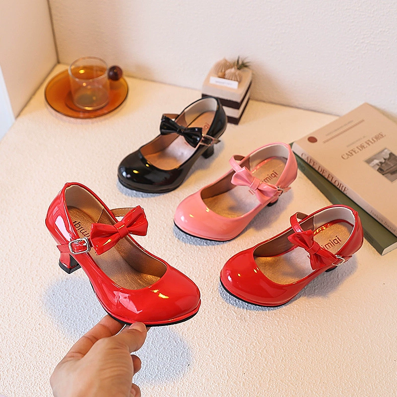 Красные туфли-лодочки для девочек, туфли принцессы, весна-осень 2025, детские кожаные туфли для детей среднего и старшего возраста, танцевальные туфли для выступлений школьников