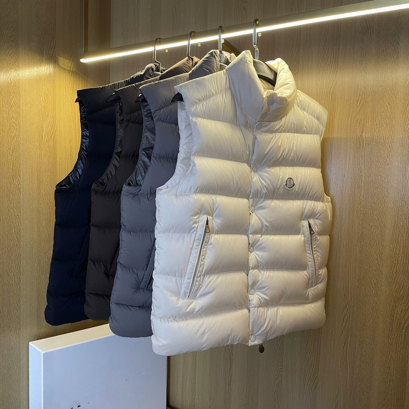 High-quality Mongolian-style autumn and winter TIBB stand-collar slim-fit vest down jacket for men and women, suitable for cross-border export High-quality Mongolian-style autumn and winter TIBB stand-collar slim-fit vest down jacket for men and women, suitable for cross-border export