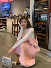 2025新款秋装甜美风设计感高级感圆领减龄蝴蝶结单排扣连衣裙女潮