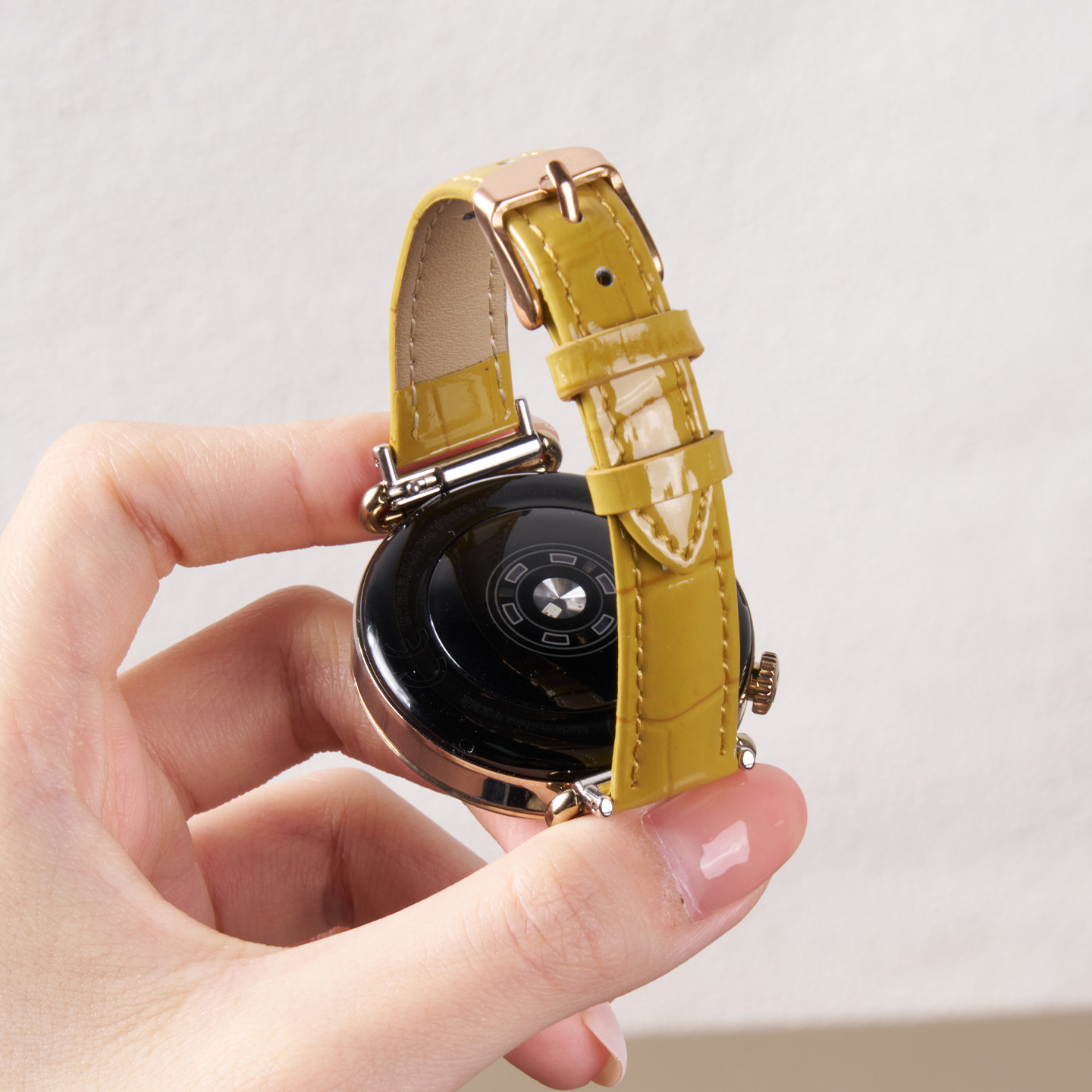 Bright yellow [ice bamboo]