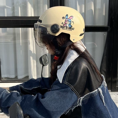 for all seasons, winter trend, Motosiklet dəbilqələri