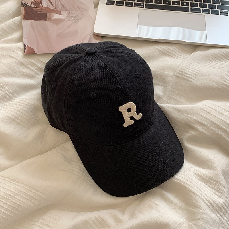 Gorra de béisbol estilo coreano circunferencia de la cabeza grande cara-mirando pequeño sombrero hombres y mujeres pareja moda todo partido letra R gorra al por mayor