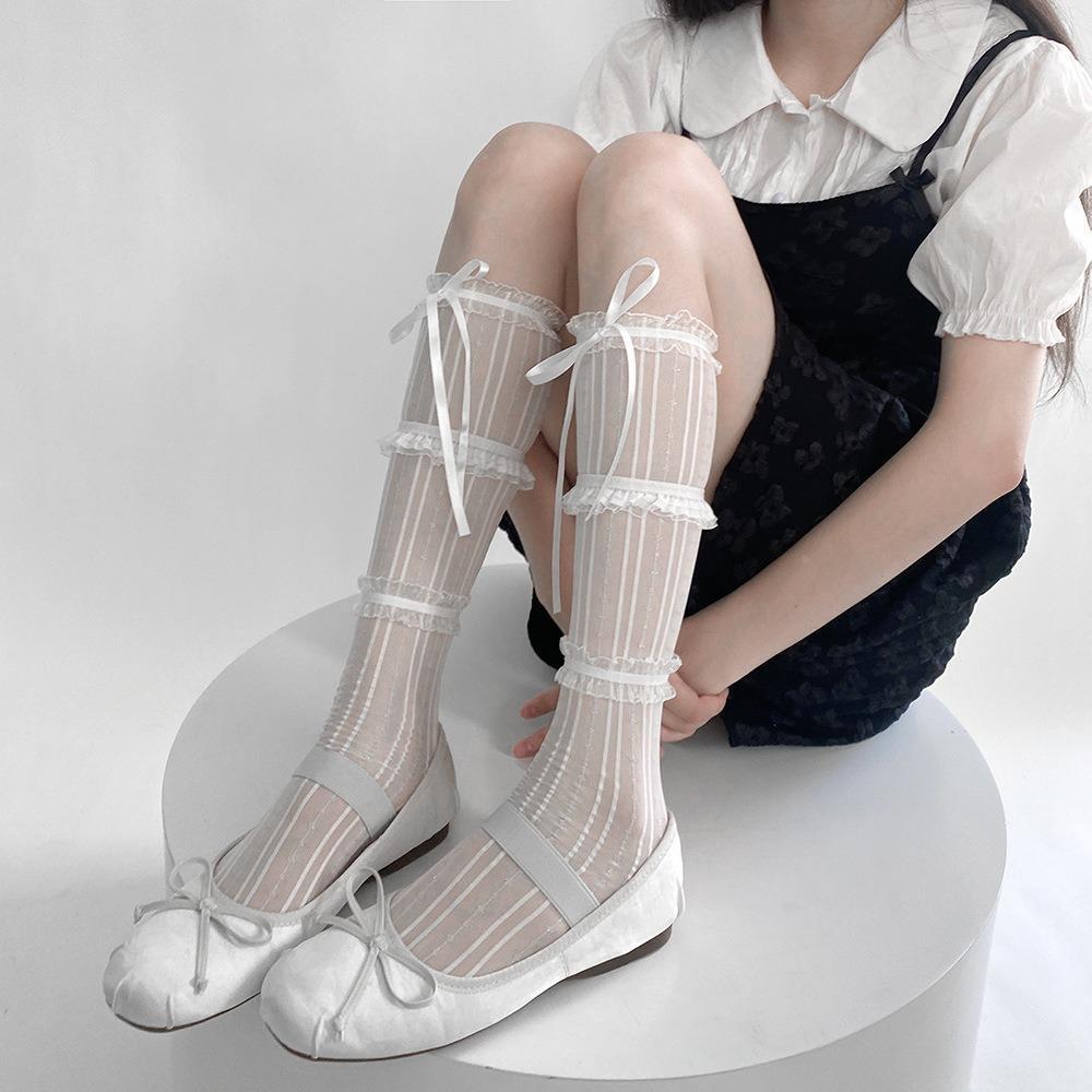 White hair band with bow