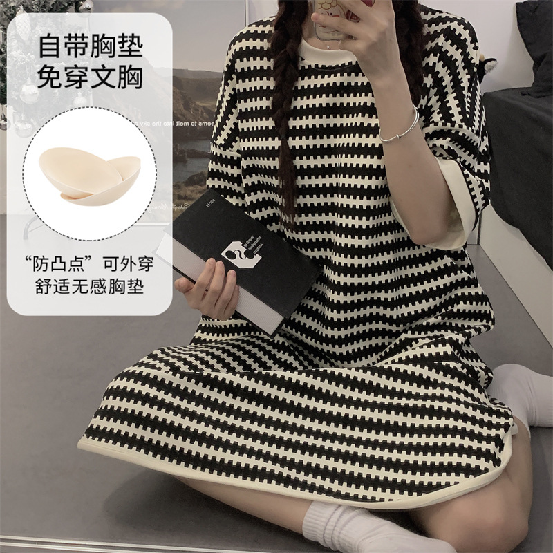 Q91663【가슴 패드 포함】