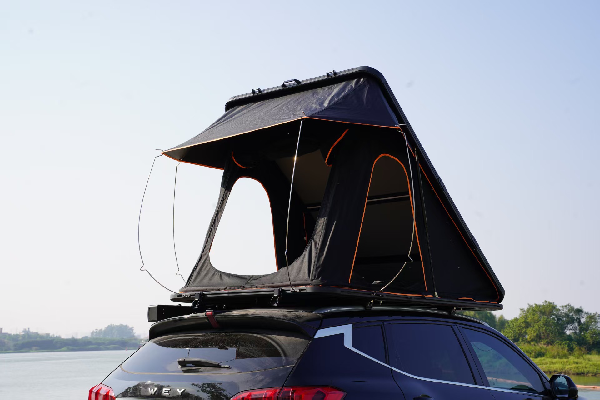 Roof top tent, triangular, fully automatic, aluminum alloy hard top, SUV outdoor, rainproof, windproof, self-driving camping car tent