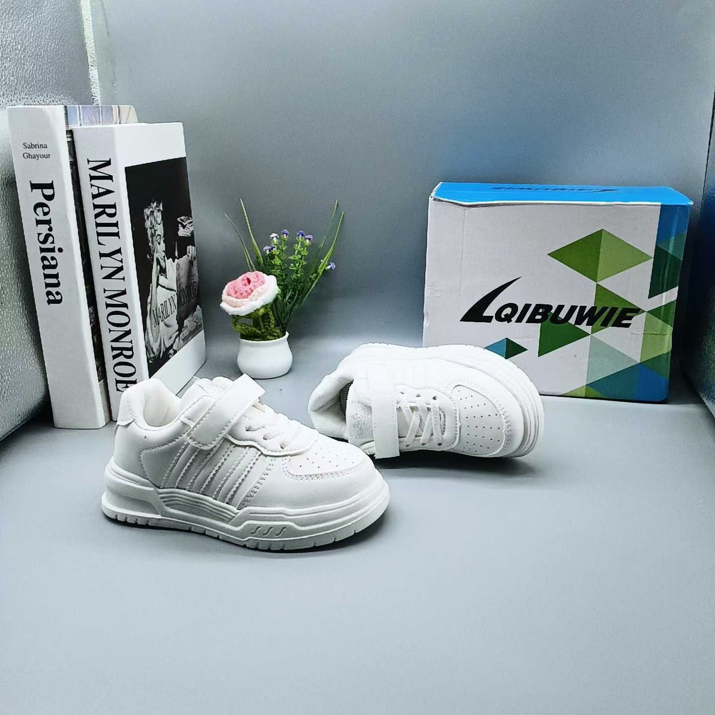 Primavera y verano zapatos de cuero para niños niños niñas zapatos de jardín de infantes zapatos blancos para estudiantes zapatos de correr pueden elegir