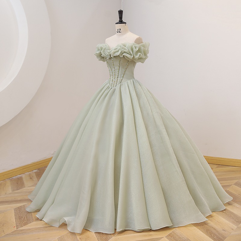 Vestido verde de un solo hombro falda tutú 2025 nuevo estudiante música vocal prueba de arte traje de presentación anfitriona de la fiesta femenina