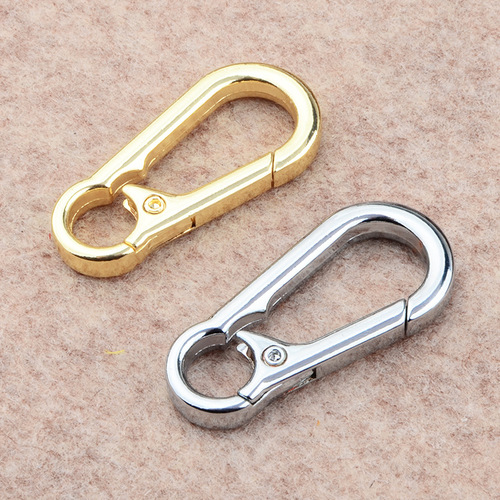 Golden carabiner creative waist buckle car key chain accessories gold-plated hanging buckle Yiwu small commodities manufacturer wholesale