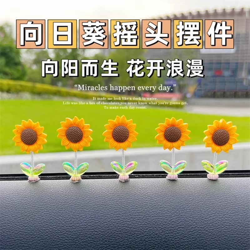 Cute Sunflower Car Desk Ornament, Swinging, Healing, Fresh Flowers, Creative Center Console Rearview Mirror Decor