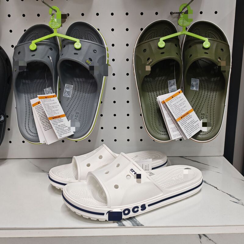 Cro Croc-Style Shoes for Couples, Casual Non-Slip Outdoor Breathable Beach Shoes, Flat Slip-On Sandals Wholesale Cro Croc-Style Shoes for Couples, Casual Non-Slip Outdoor Breathable Beach Shoes, Flat Slip-On Sandals Wholesale